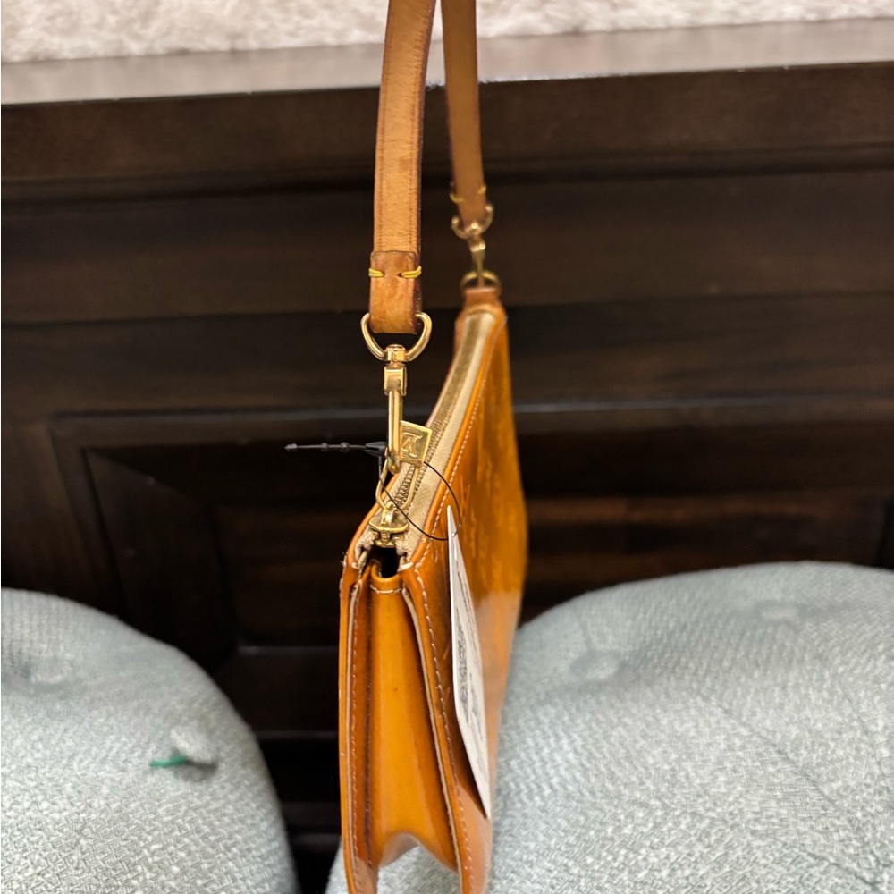 Louis Vuitton Tan Monogram Wristlet - Picture 4 of 9